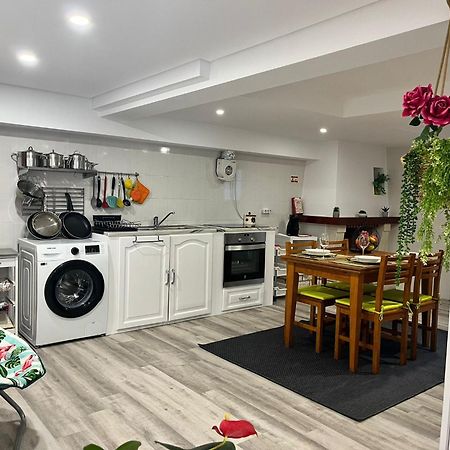 Casinha Res Do Chao Na Nazare Com Quintal E Barbecue Villa Exteriör bild